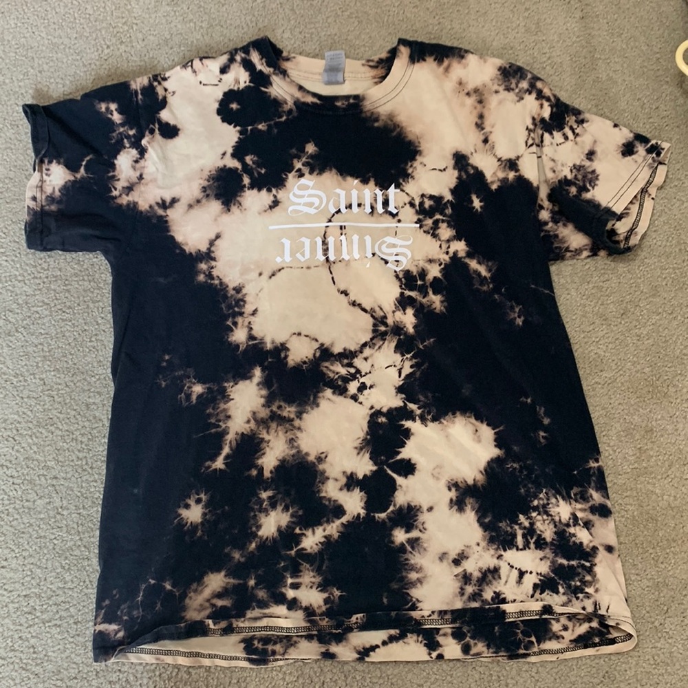 Saints t-shirt. Bleach tie dye on black shirt